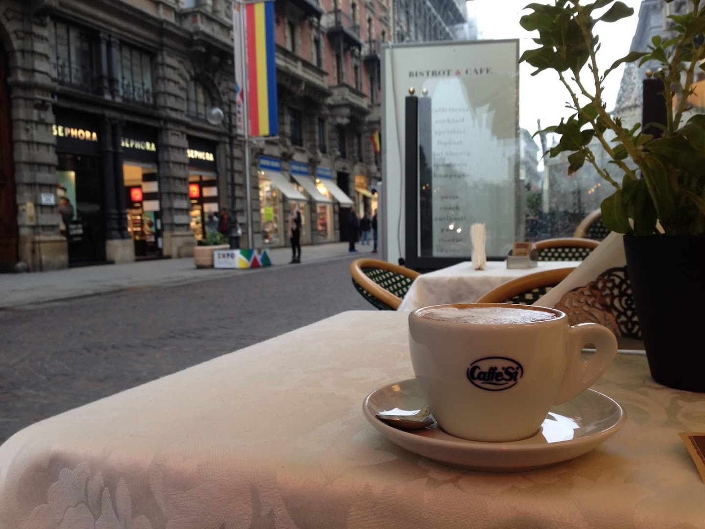 Caffè Sì, Milano