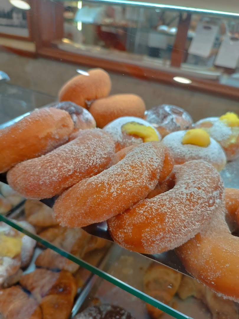 Caffè Spina - bar, pasticceria, gelateria, rosticceria, punto sisal giochi e servizi, sisalpay