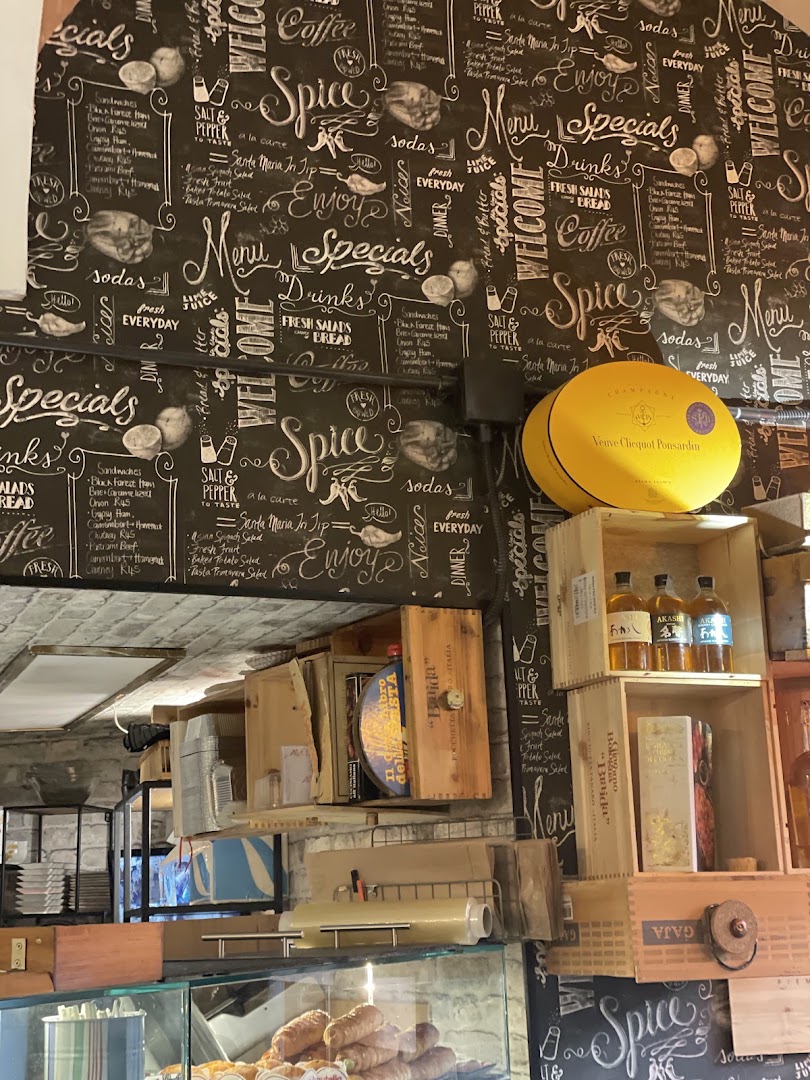 Caffè Ventisette, Asti