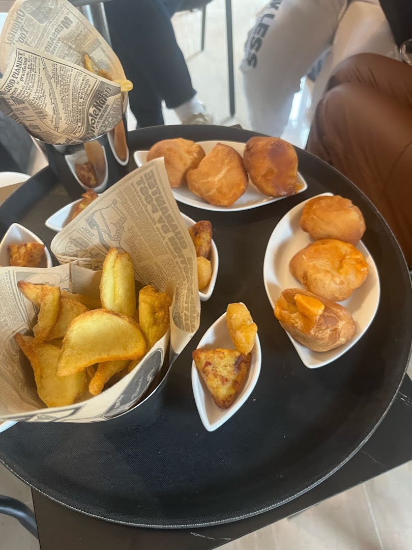 Caffeina ( Caffetteria e Pasticceria )