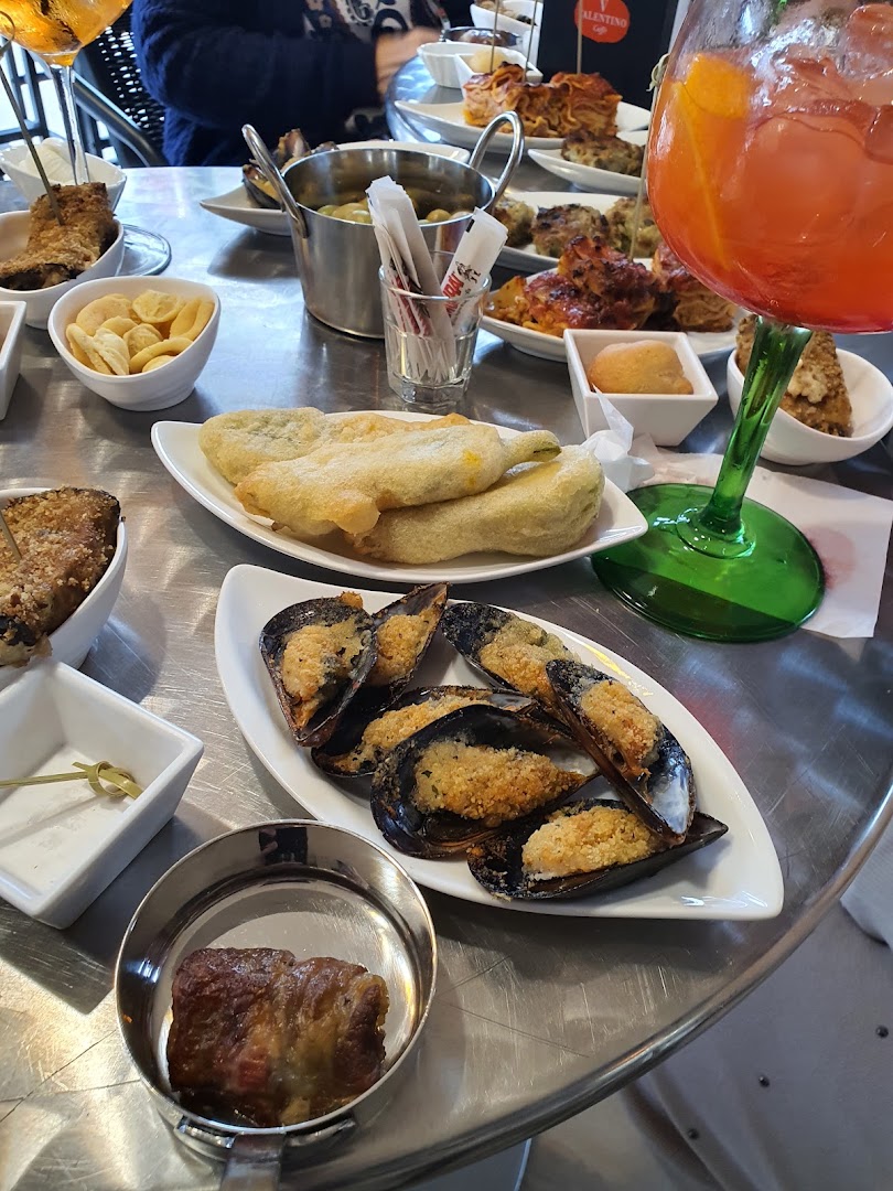 Caffeina ( Caffetteria e Pasticceria )