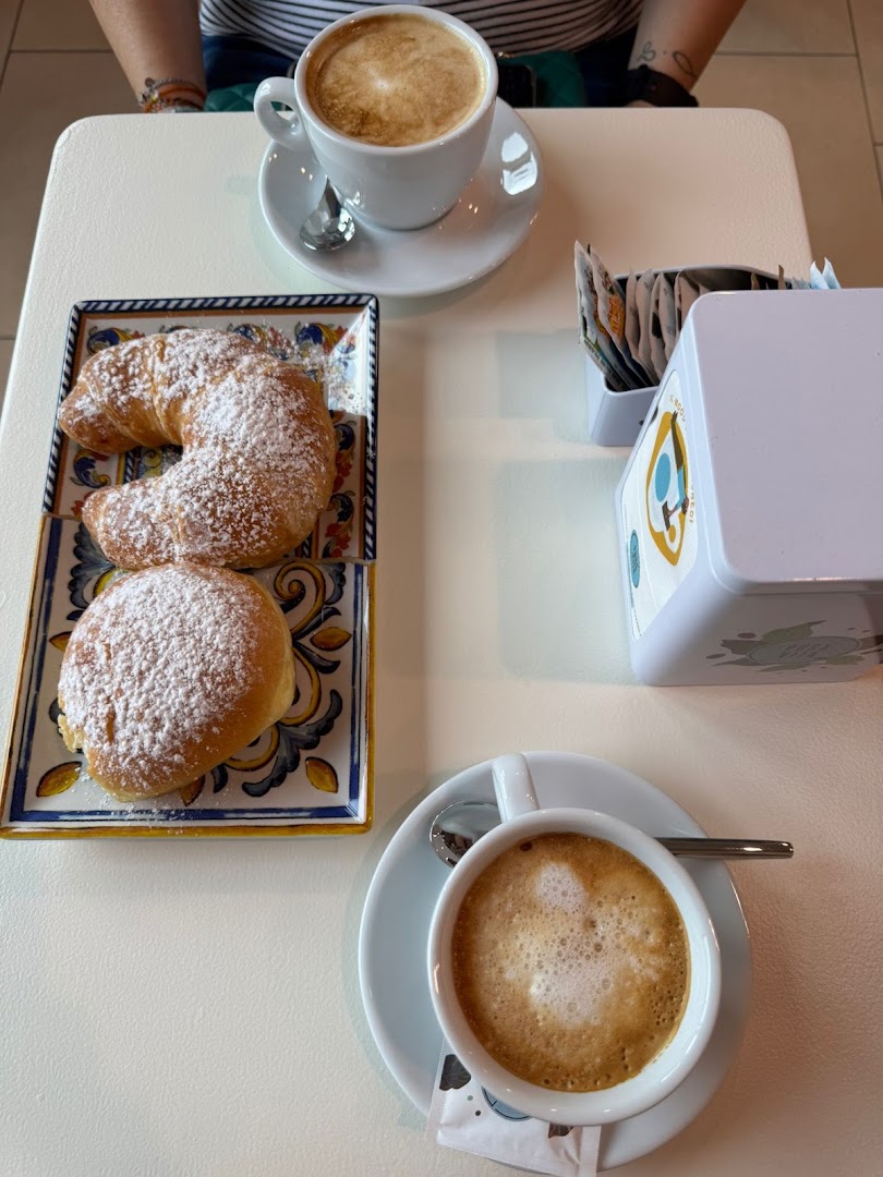 Caffetteria e Forneria Momento