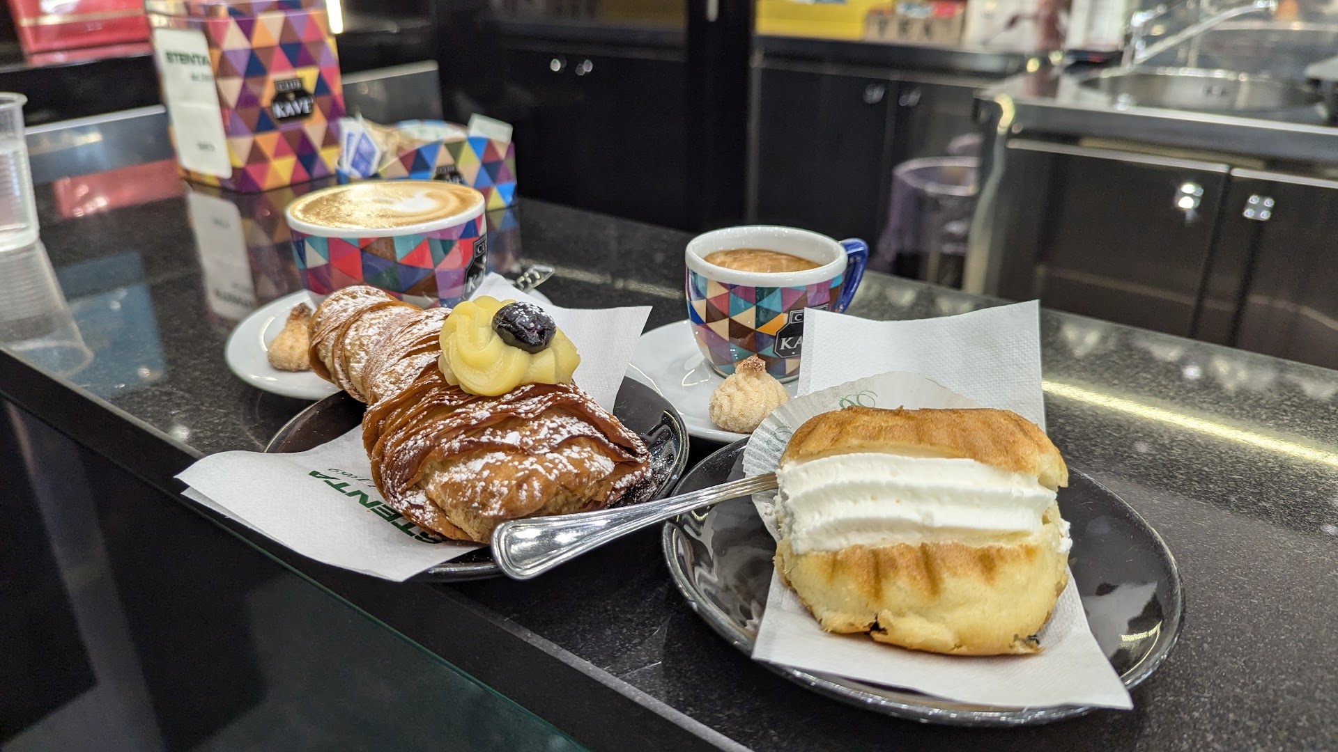 Caffetteria e Pasticceria Stenta