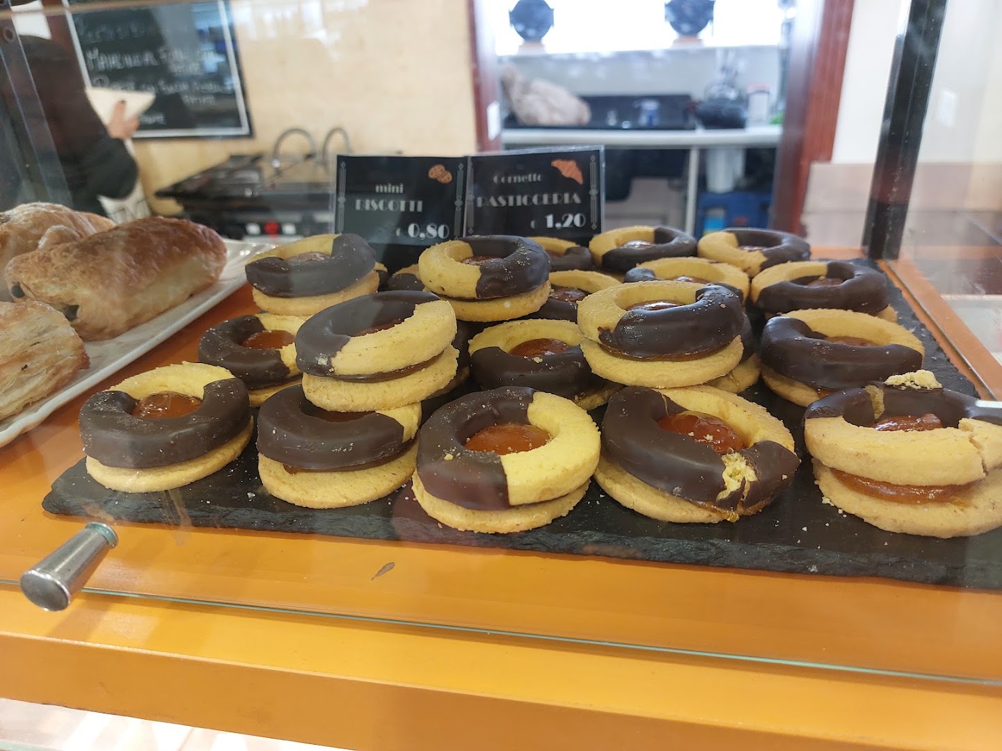 Caffetteria e Tabaccheria al Cinghiale