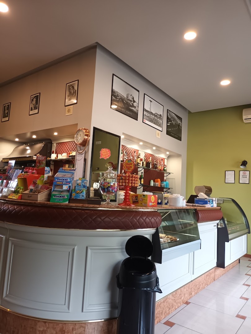 Caffetteria Gelateria Notorius Di Ristano G.