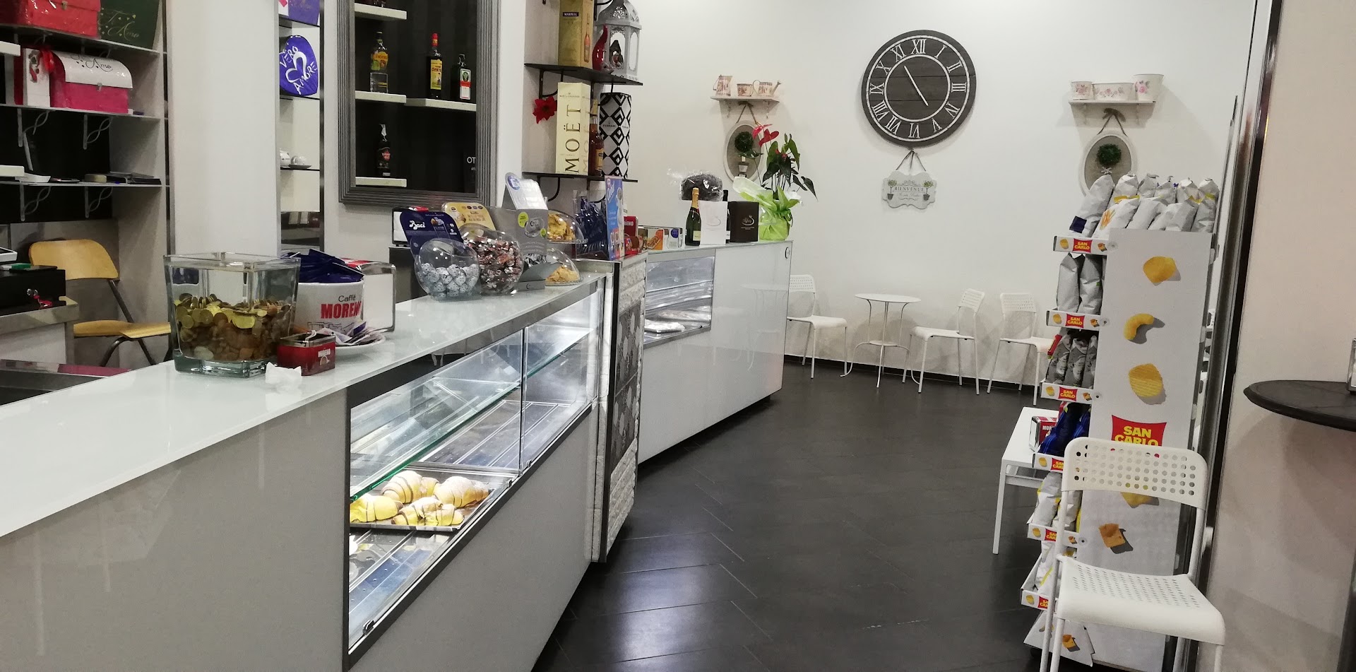 Caffetteria Mon Amour, Maddaloni
