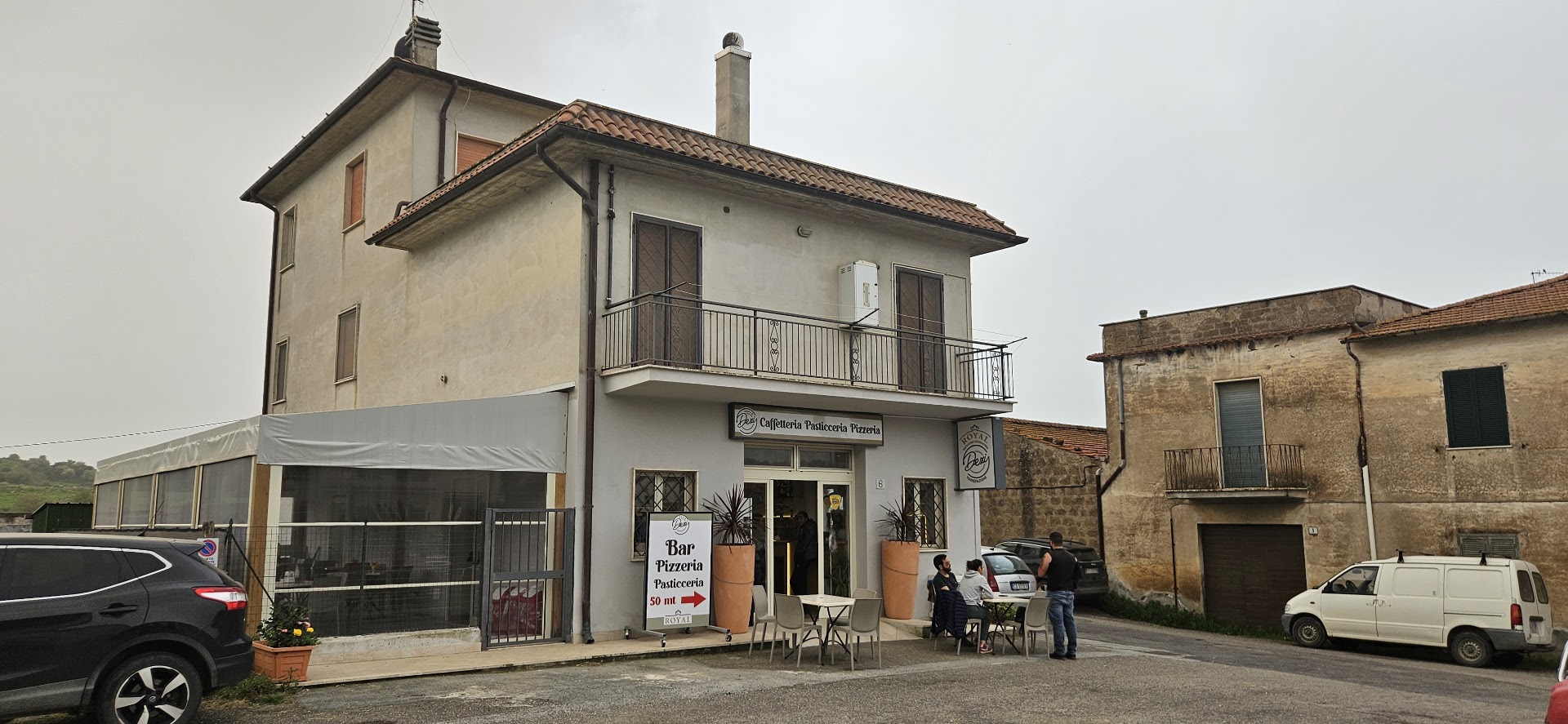 Caffetteria-Pasticceria-Pizzeria “Royal”, Monte Romano