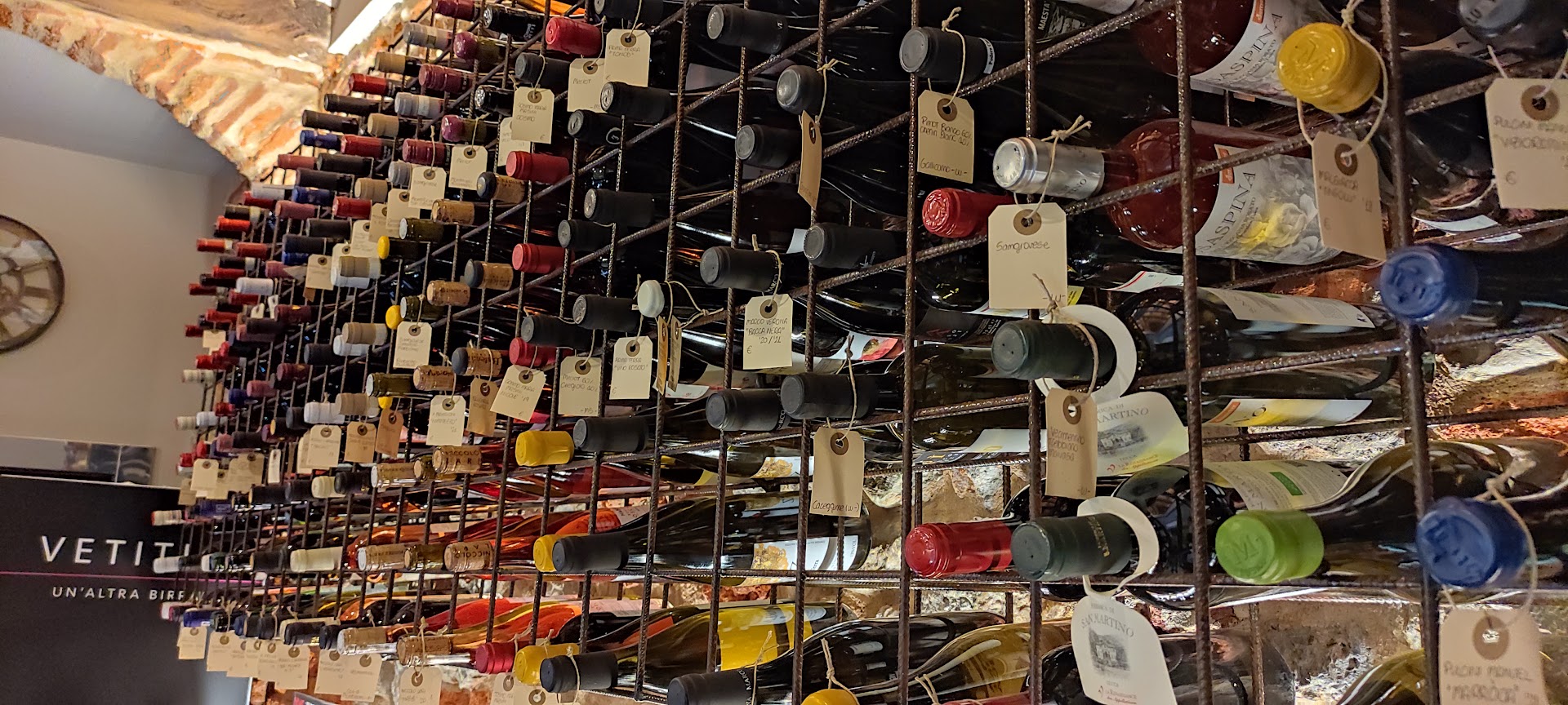 Caino Vinoteca Naturale
