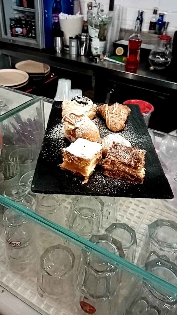 Cairoli Bakery - Pasticceria, Caffetteria, Ristorante e Wine Bar
