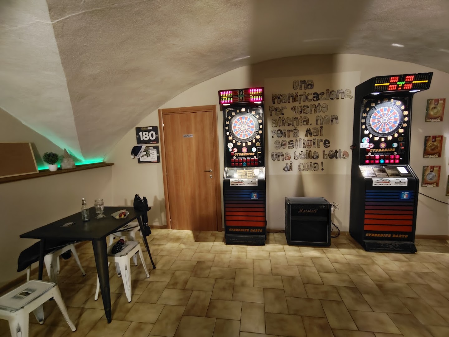 Calibro 22 Taproom