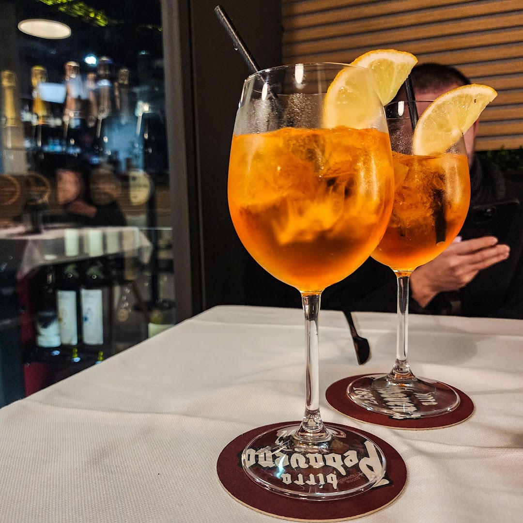 Calici - Lounge Bar & Foods