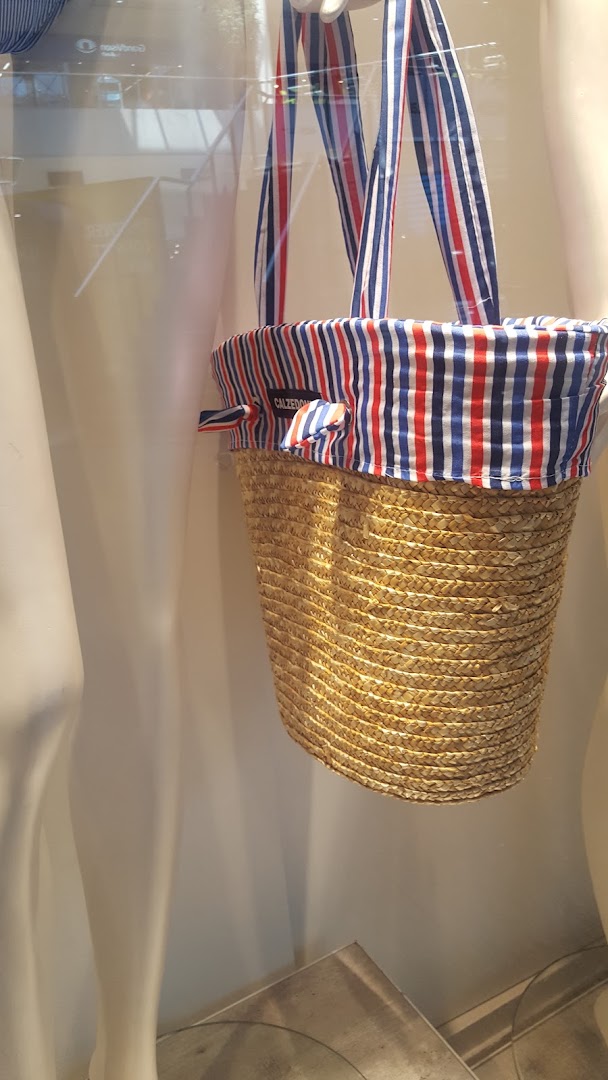 Calzedonia, Grugliasco