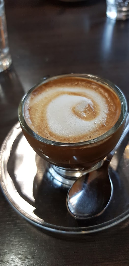 Camera Café, Crevalcore