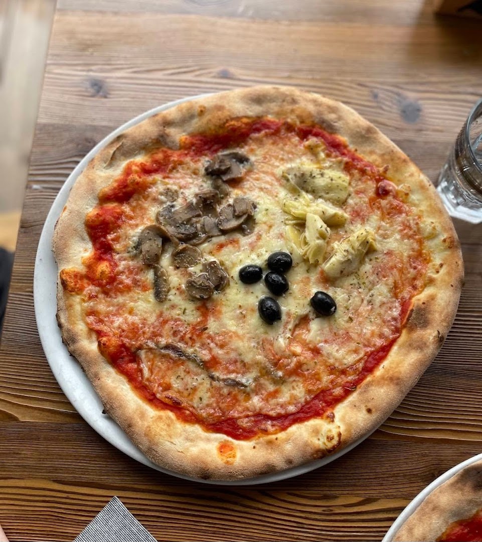 Camping - Ristorante Lago di Dobbiaco Il Fienile
