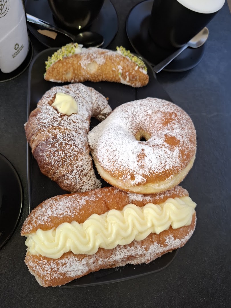 Candiano Noto - Bar, Pasticceria, Gelateria, Drinks