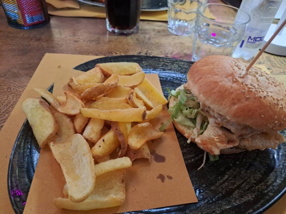 Cantera Club Sport & Restaurant