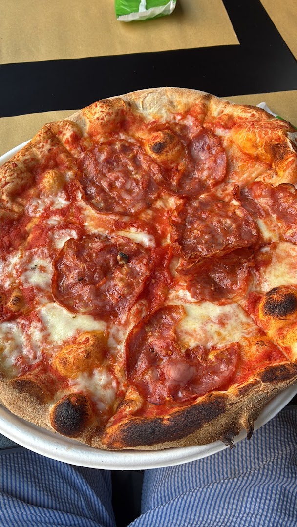 Cantore Pizza