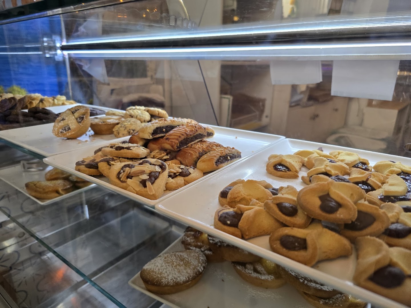 Capri Cakes