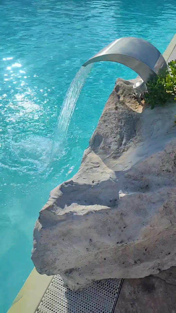 CARABEACH PISCINA