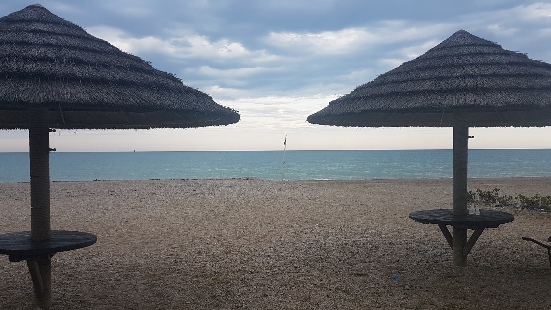 Caracoles Ristorante di pesce e stabilimento balneare
