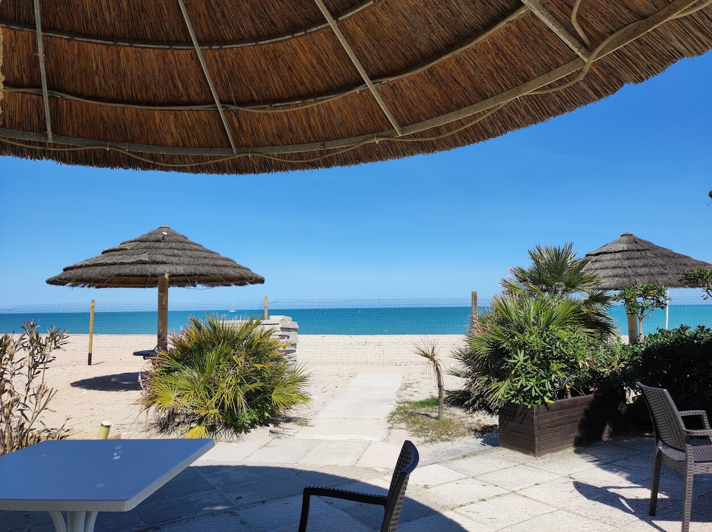 Caracoles Ristorante di pesce e stabilimento balneare