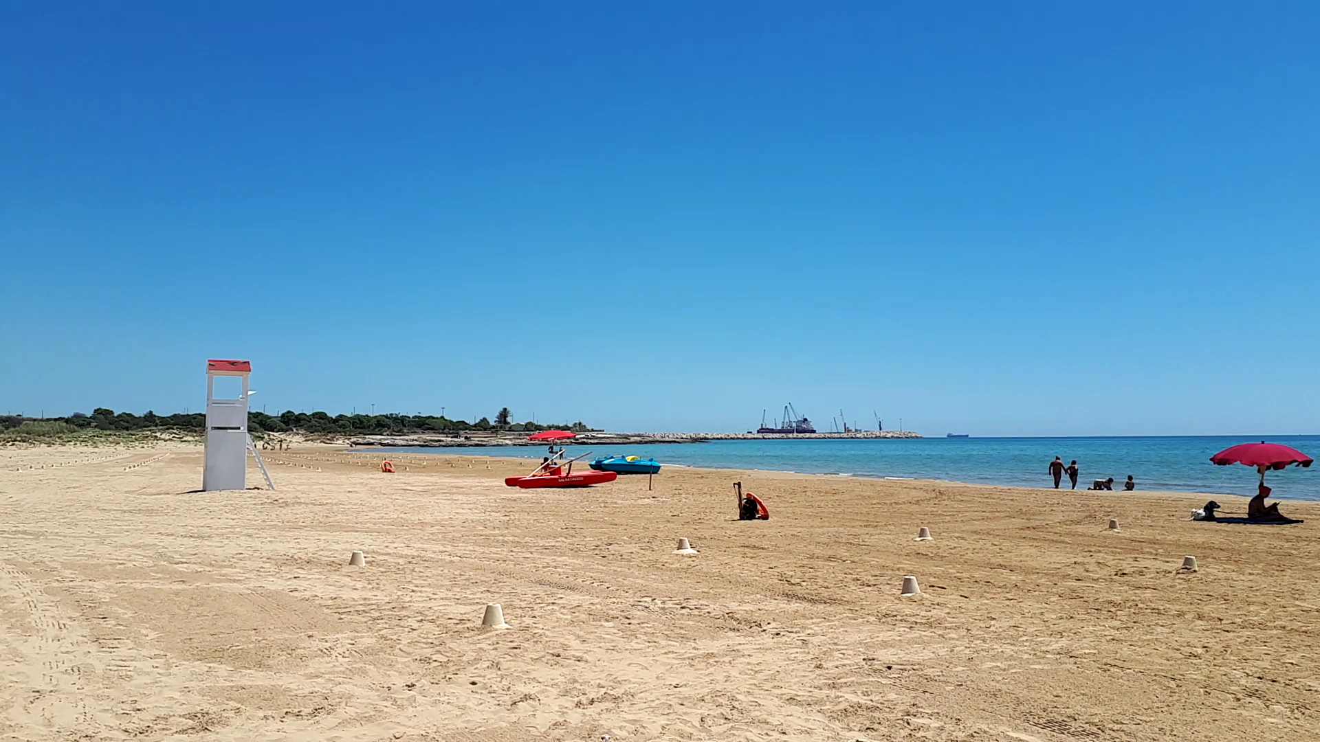 Carizza Maganuco Beach Club
