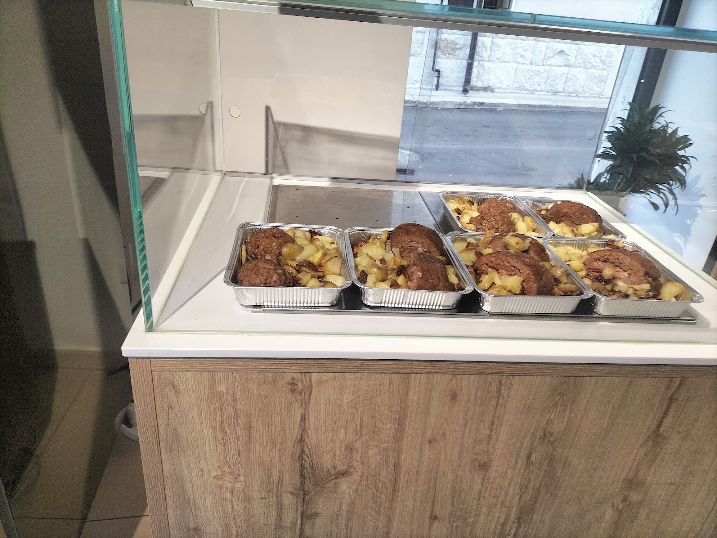 Carni e Carni Di Bari Macelleria Polleria