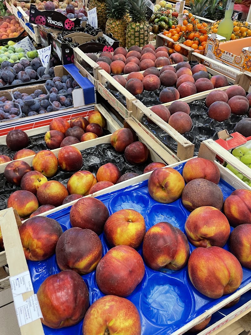 Carosi Srl - Ortofrutta, Enoteca, Salumeria, Gastronomia