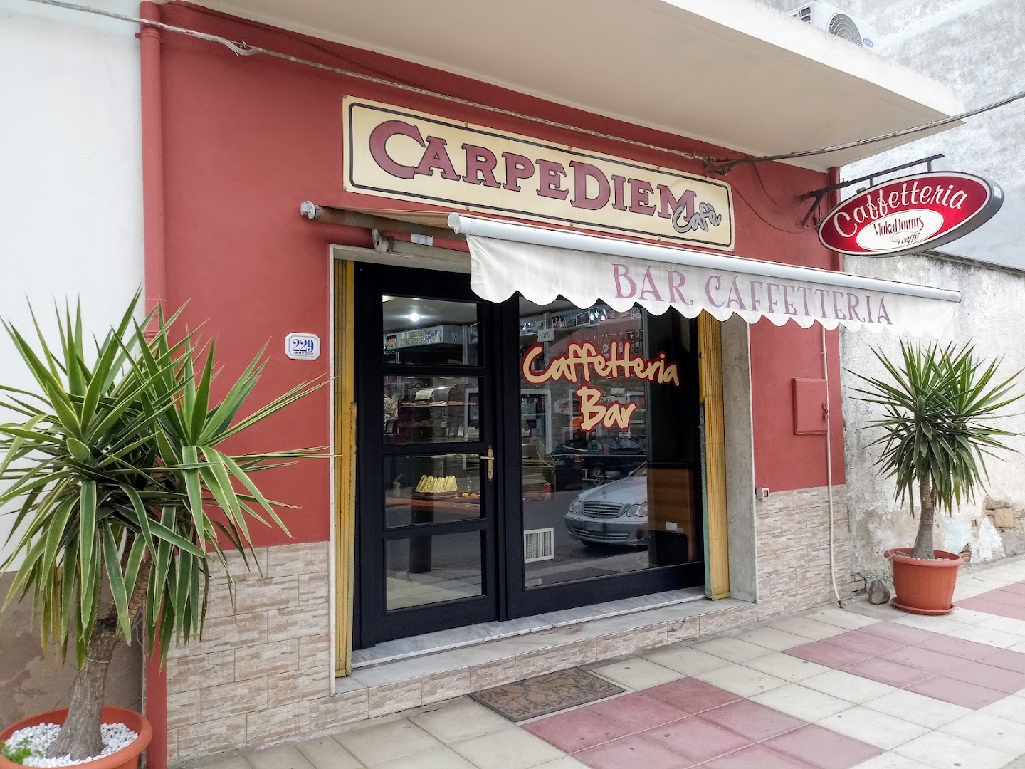 Carpe Diem CAFE'