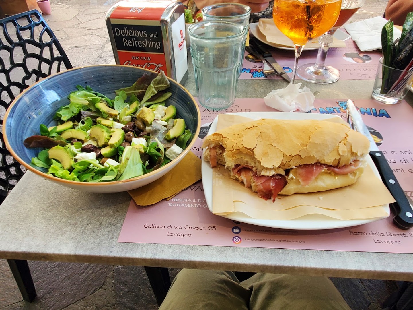Cartoonia Cafe