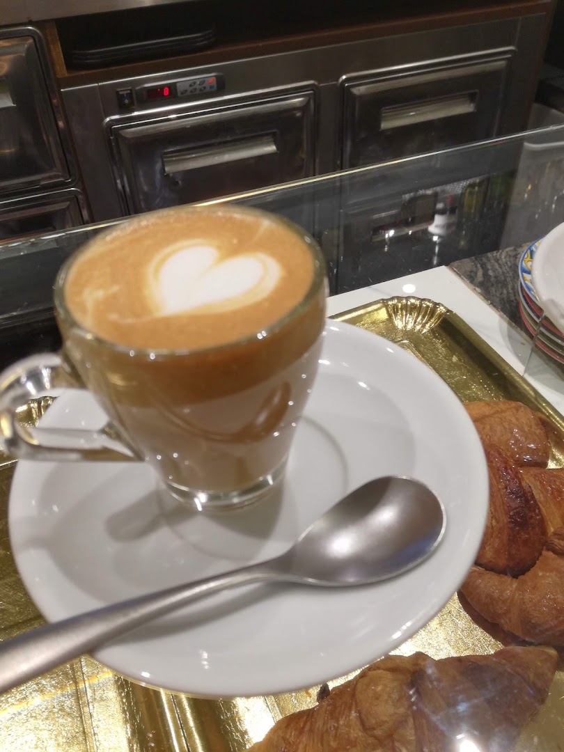 Casa Arpino Lounge Bar