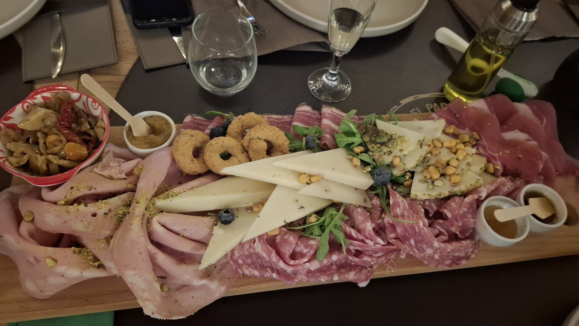 Casa Del Parmigiano 1984 salumeria taglieri e cucina