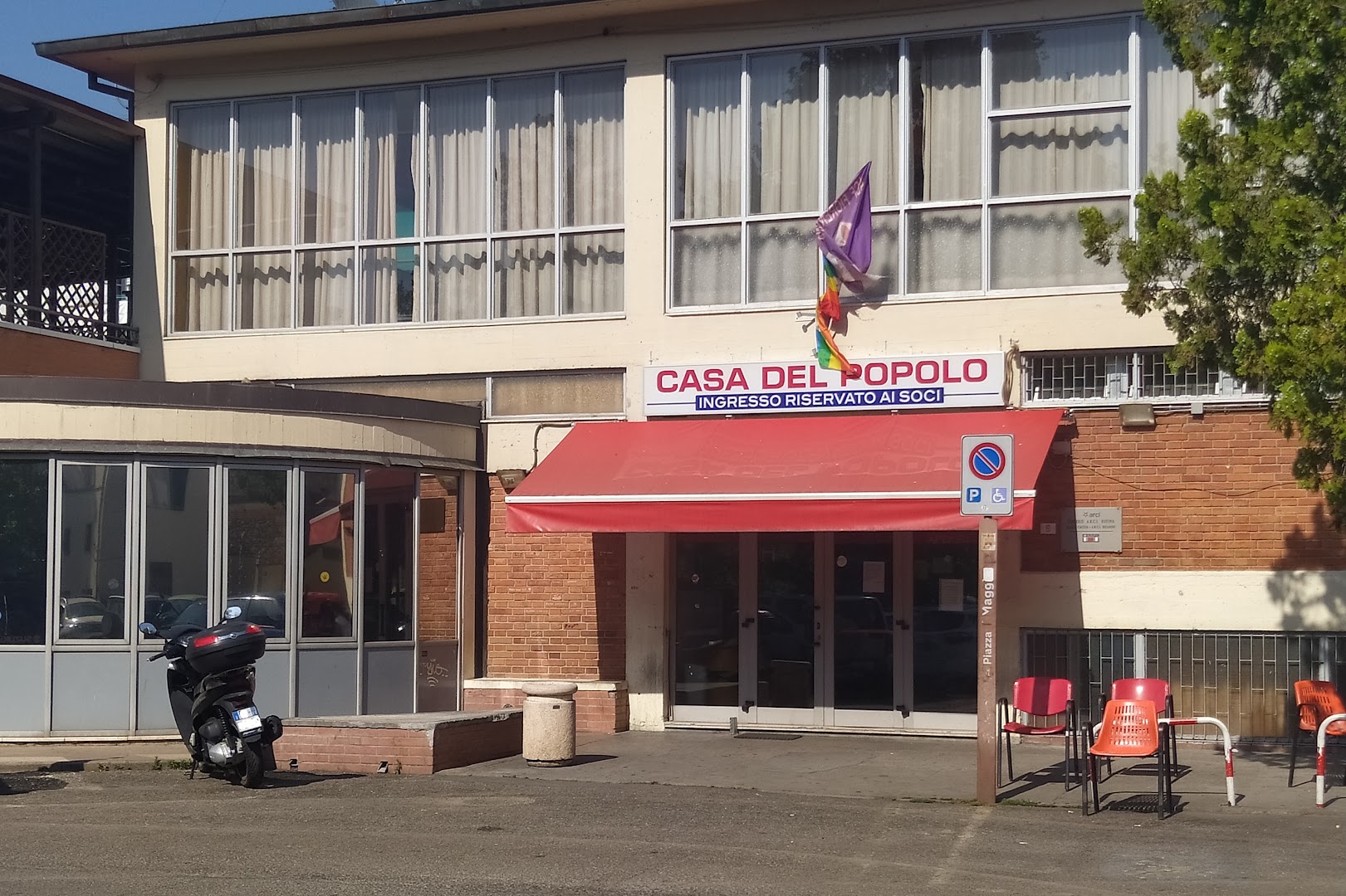 Casa Del Popolo Di Rufina Arci L'amicizia