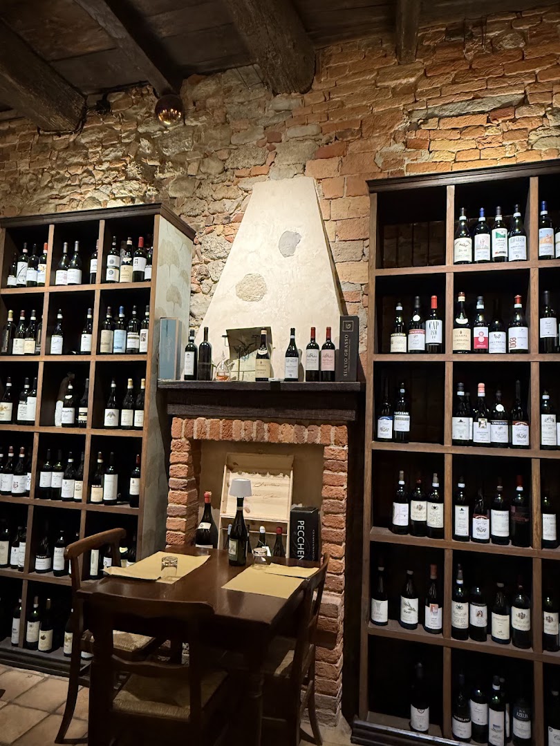 CASA GIUSEPPE GABETTI Cucina e Vino di Langa, La Morra