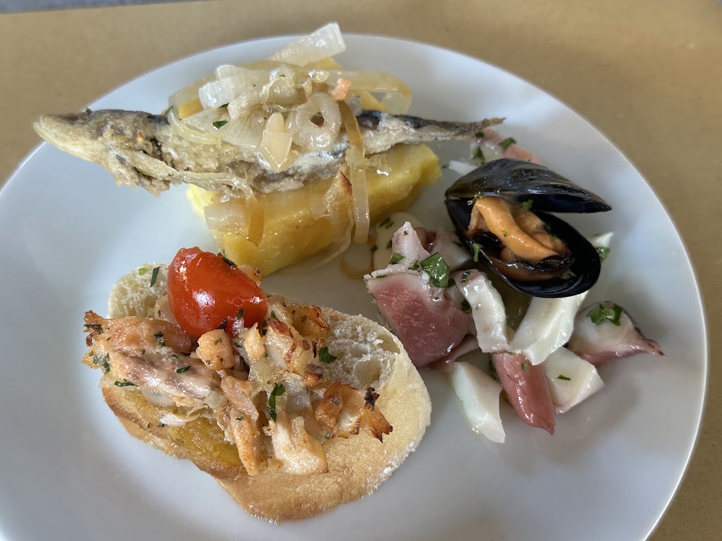 Casa Rizzoli - Pescheria Gastronomia - Street Food, Sustinente