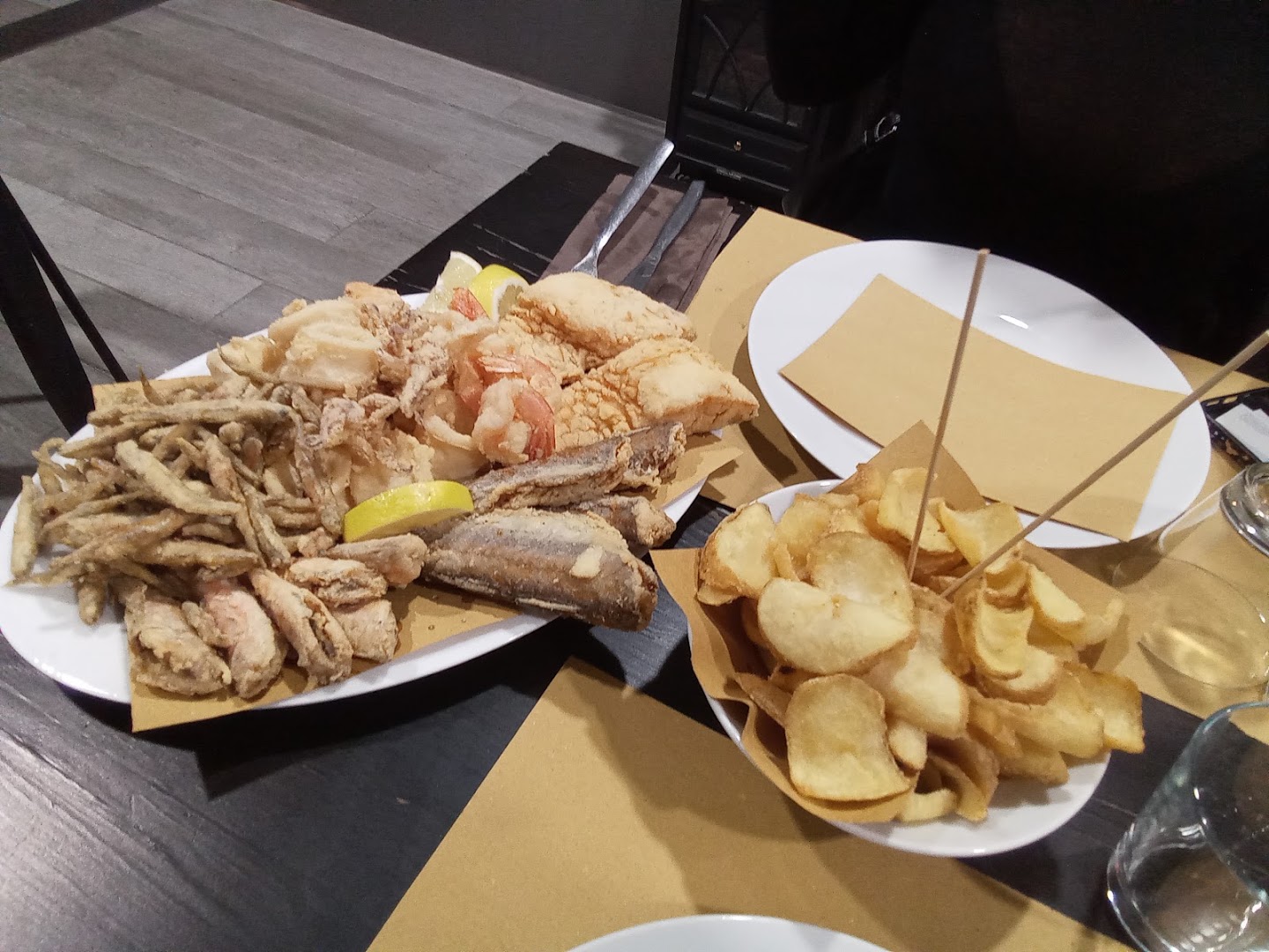 Casa Rizzoli - Pescheria Gastronomia - Street Food