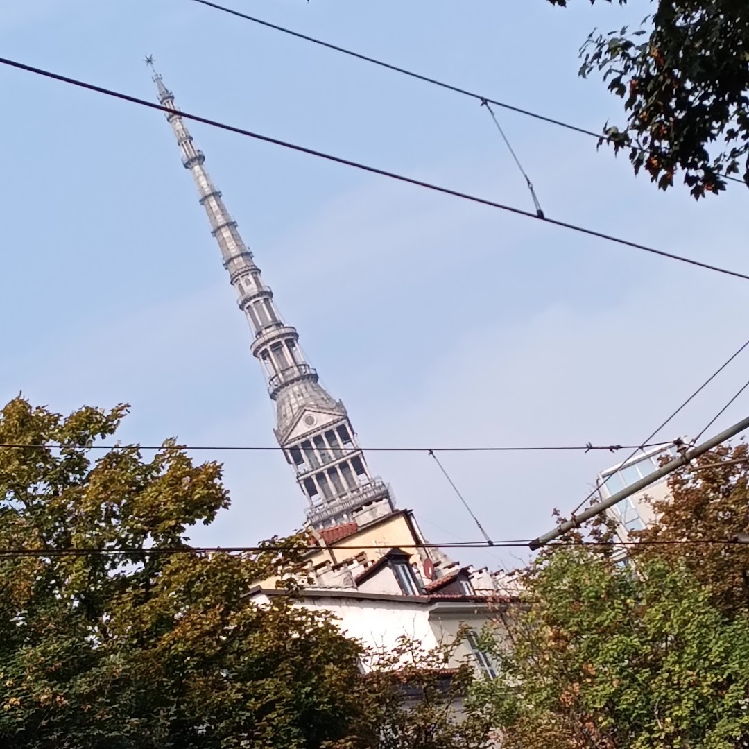 Casa Scaccabarozzi, Torino