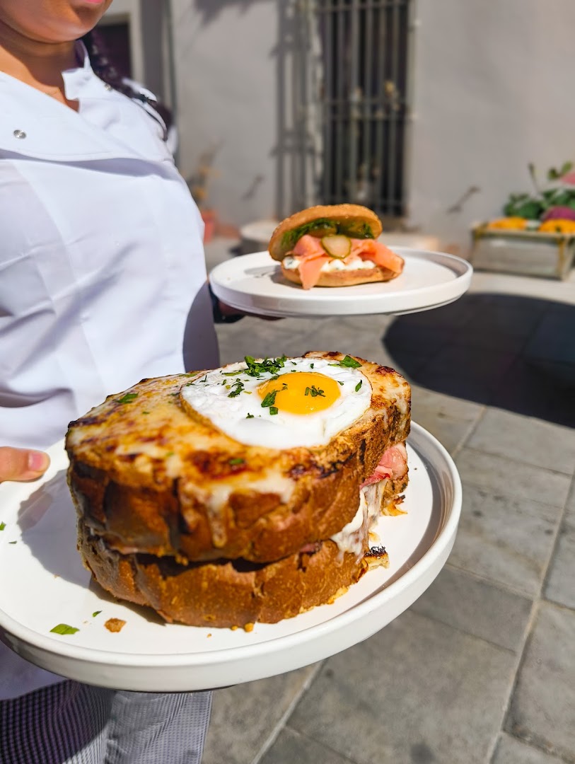 CASAMADIE - Piazza del Popolo, Cesena | Bakery | Brunch | Lunch