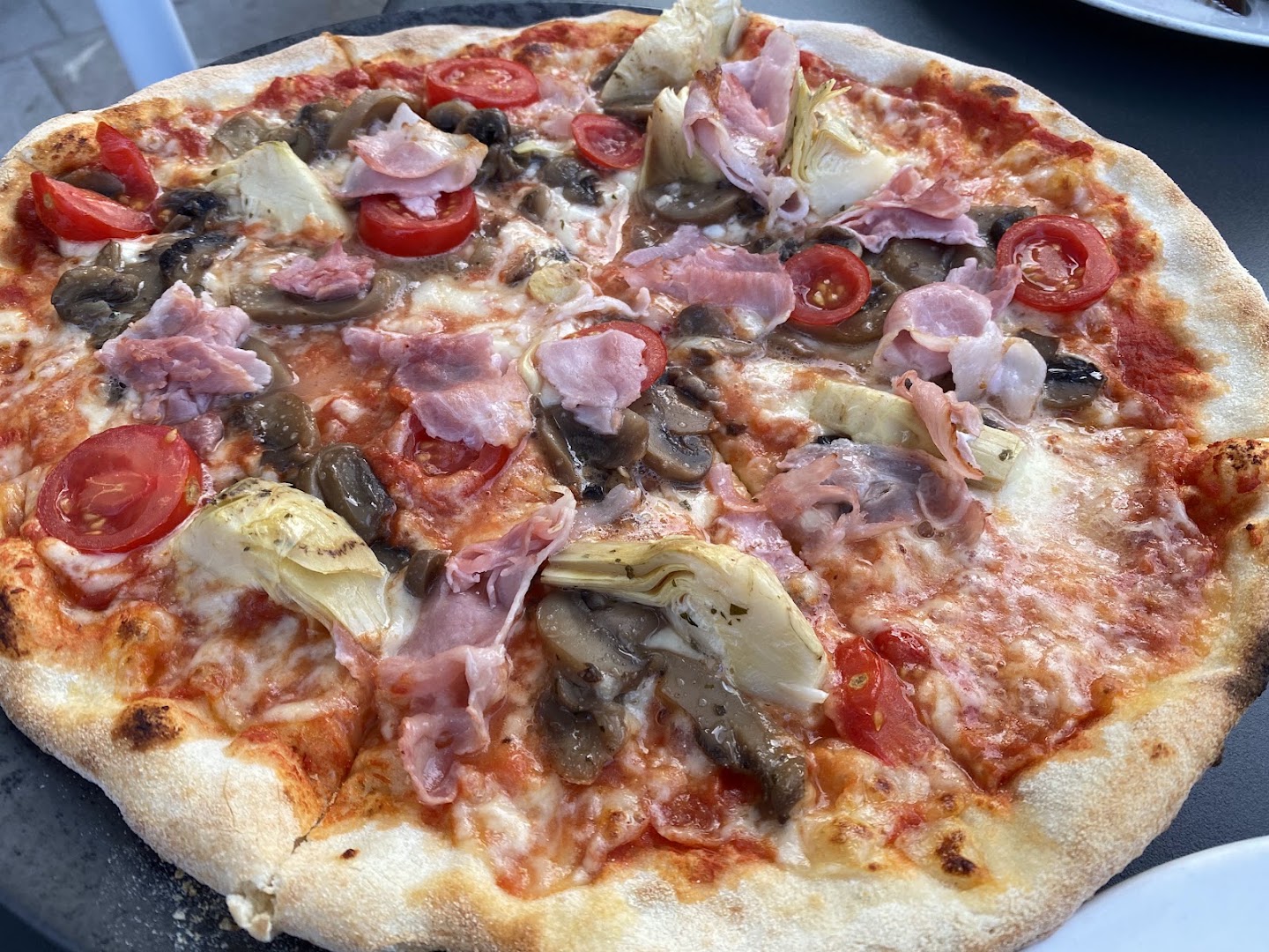 Cascade Ristorante Pizzeria Bar