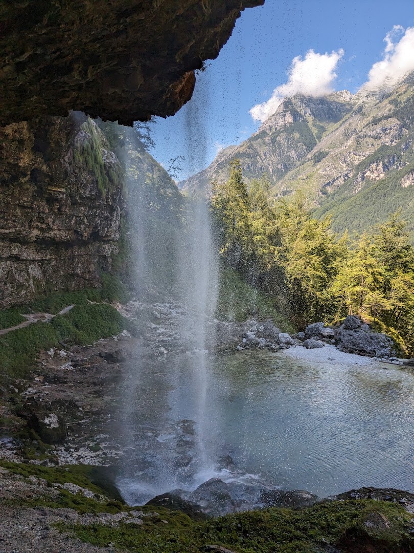Cascata bassa Goriuda