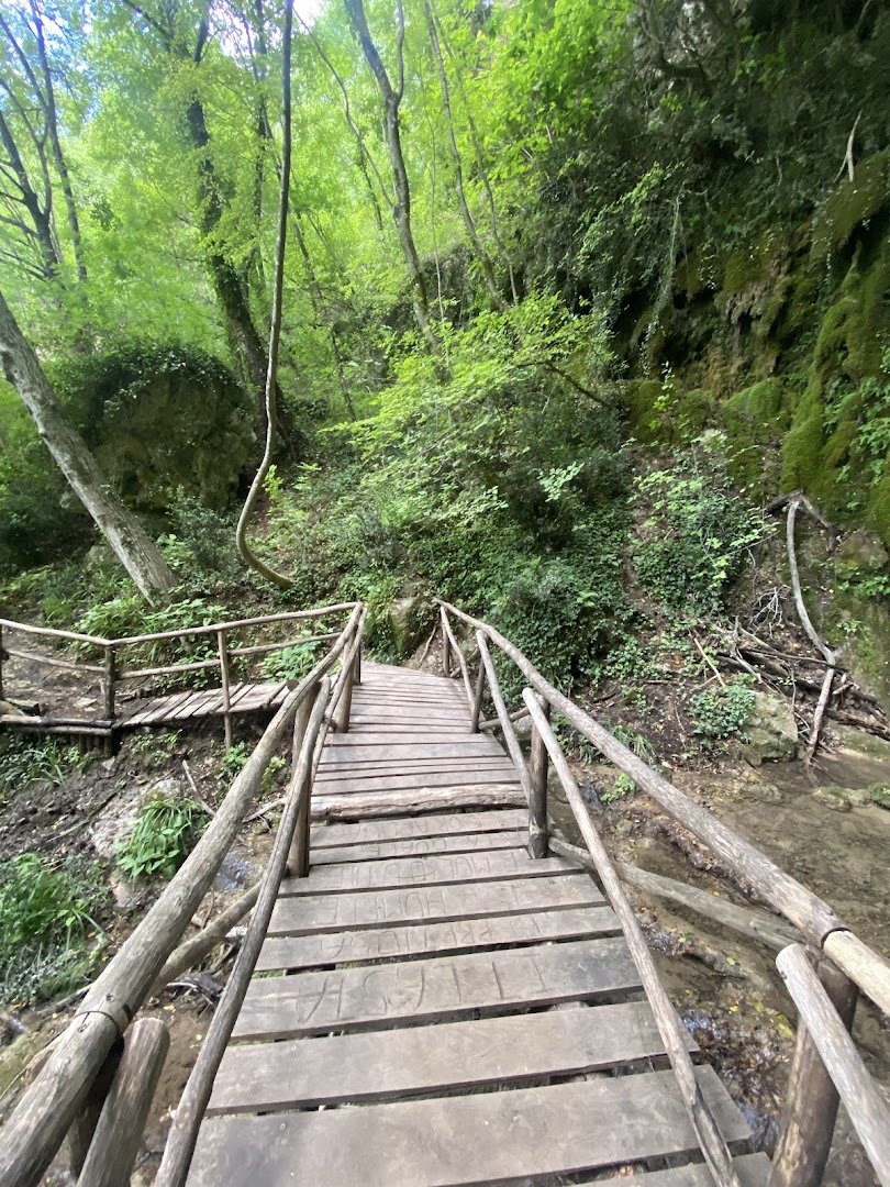 Cascata delle Vallocchie, Castel di Tora