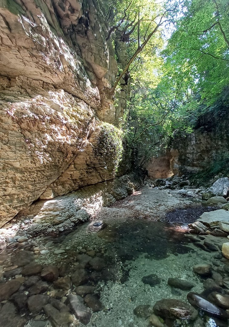 Cascata di Cusano, Abbateggio