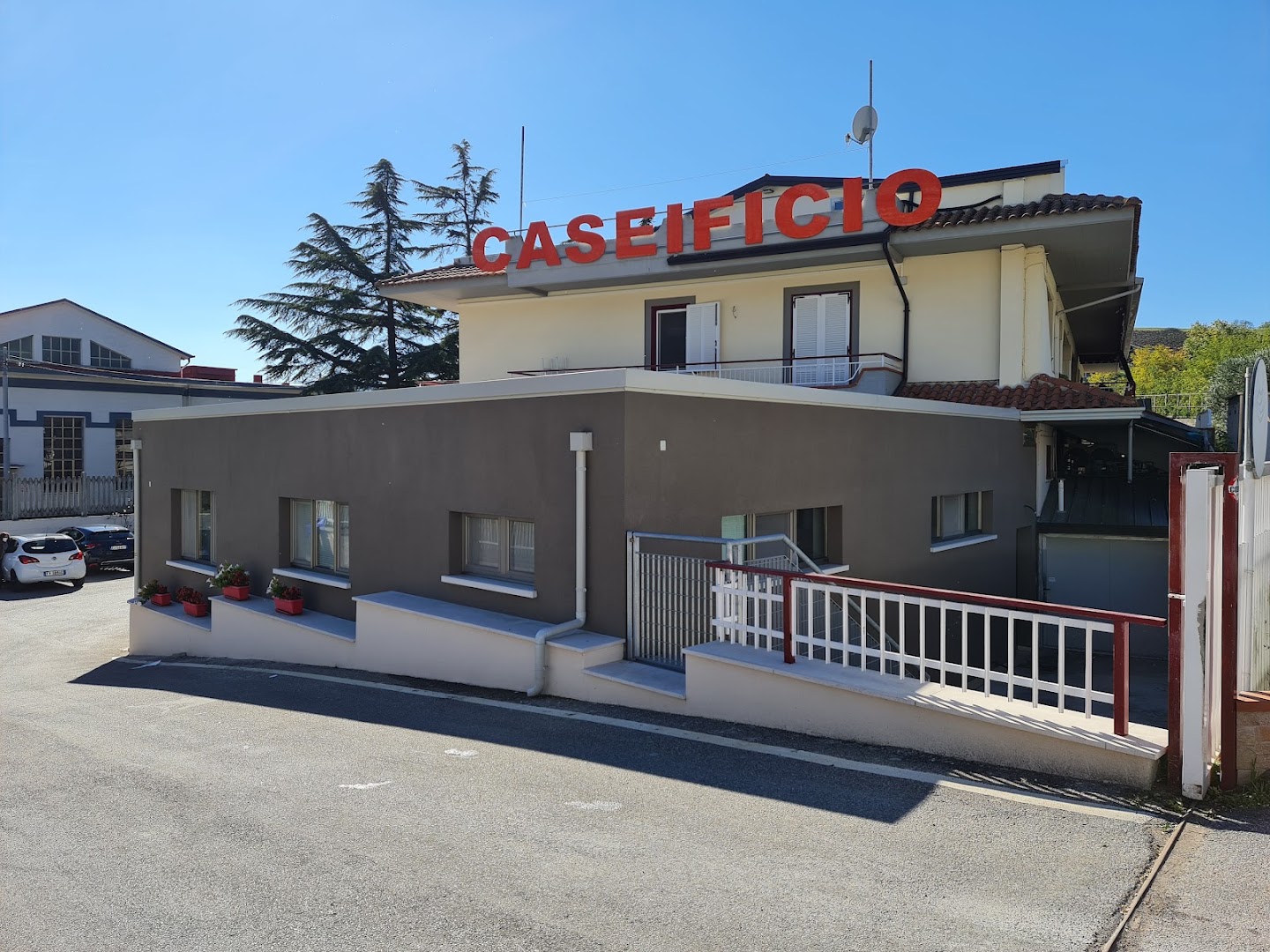 Caseificio Costa Delle Rose Srl