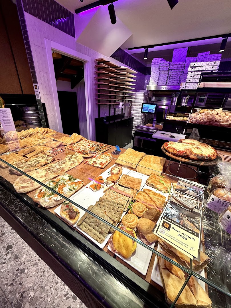 Castagnoli Più Bakery Café