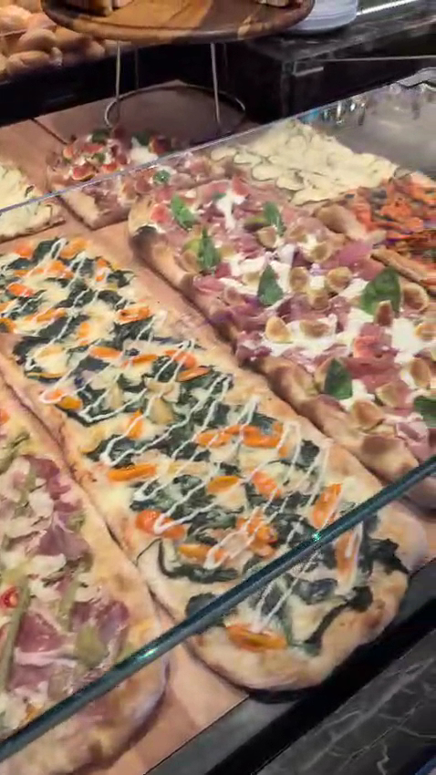 Castagnoli Più Bakery Café