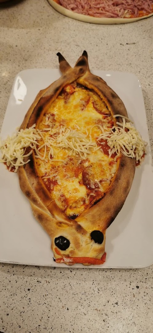 Castellamonte Ayasofya Turkish pizza kebap