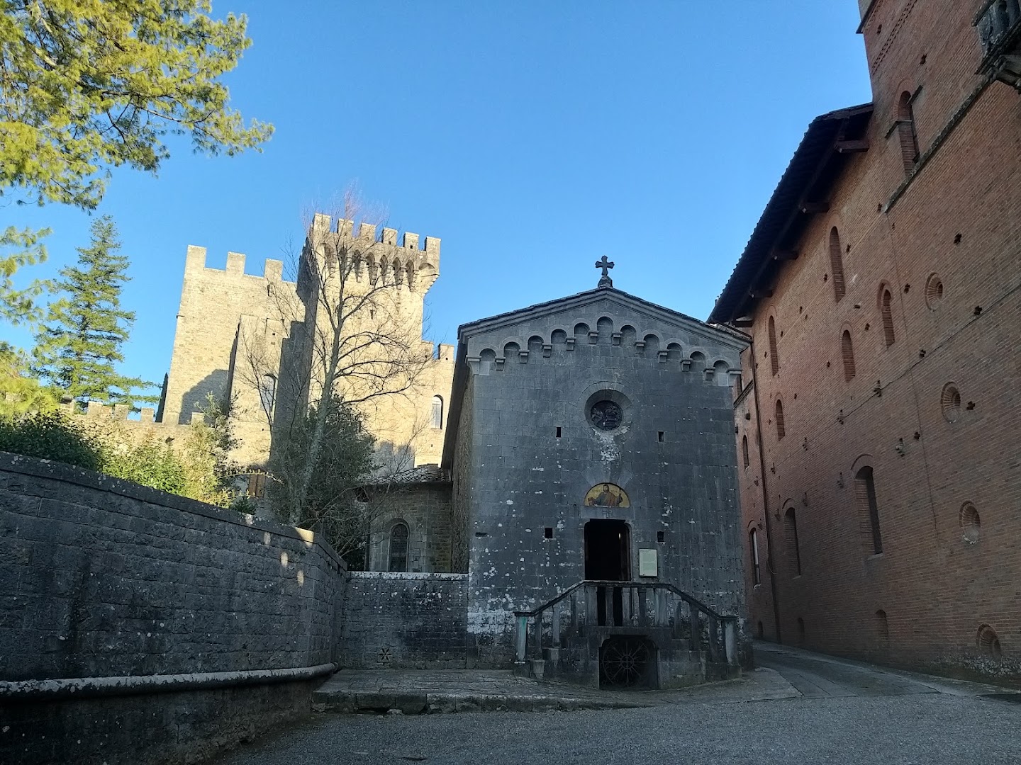 Castello di Brolio Wine & Tour