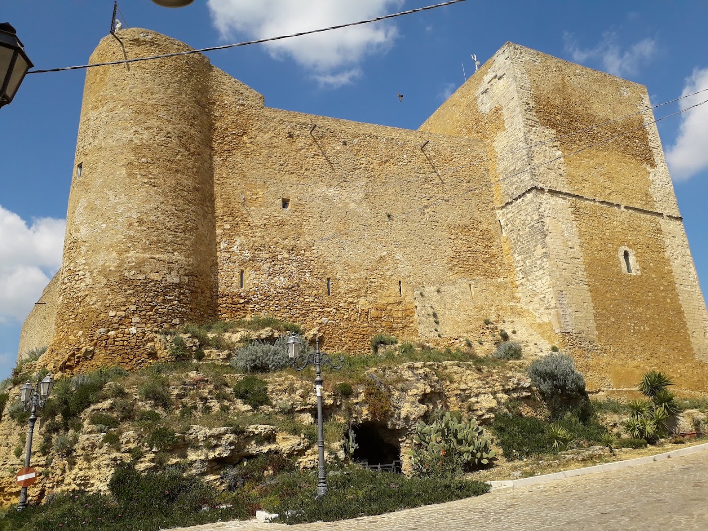 Castello di Naro