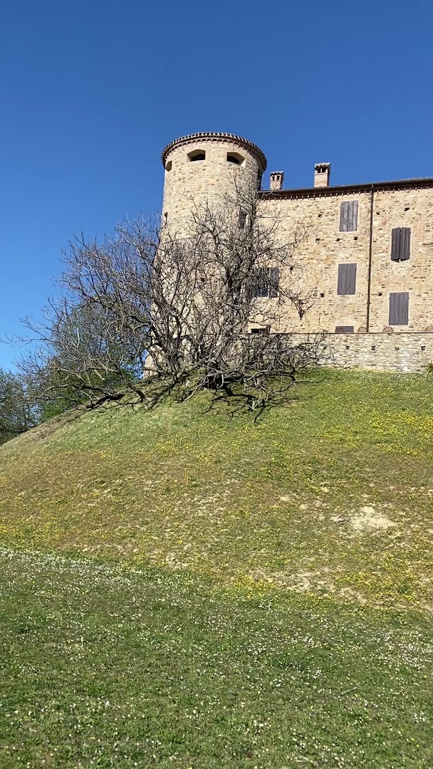 Castello di Viano - Ristorante - Room & Suite
