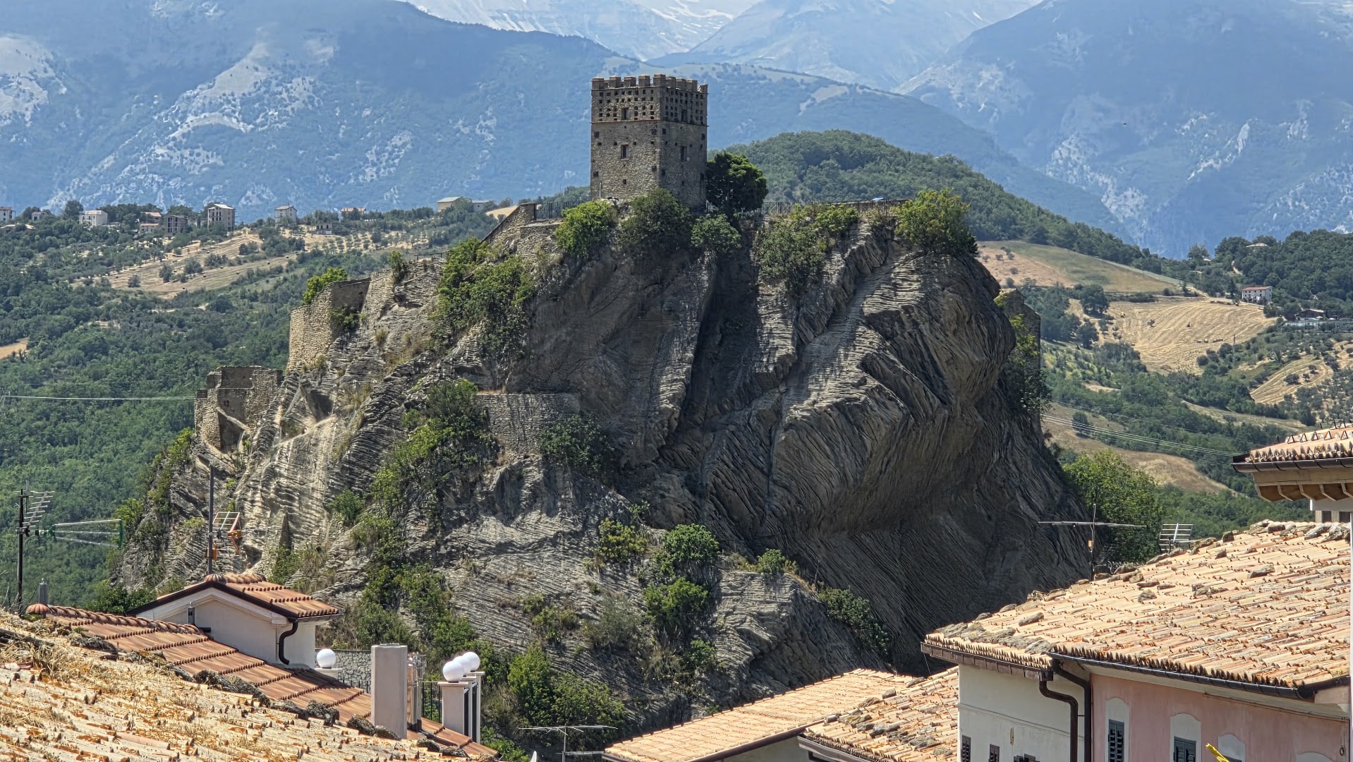 Castello Medioevale di Roccascalegna